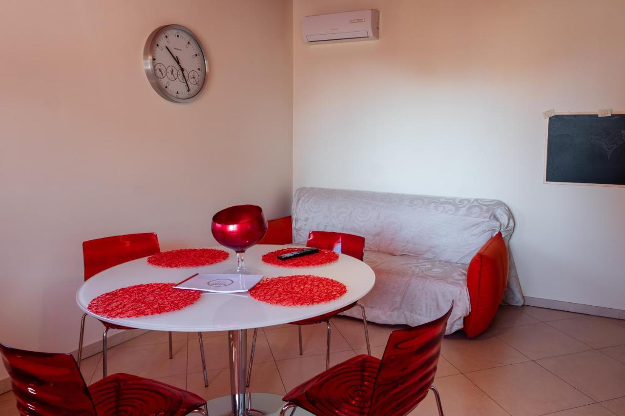 Casa Di Alessio A 200 Metri Dal Mare Villa Acireale Bagian luar foto