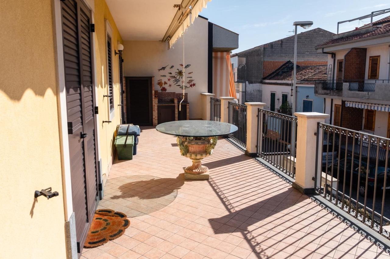 Casa Di Alessio A 200 Metri Dal Mare Villa Acireale Bagian luar foto